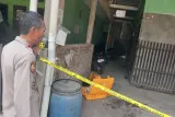 Dua Pria Bersimbah Darah di Kontrakan Cimahi, Satu Orang Meninggal Dunia