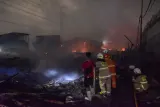 Kebakaran Rumah di Muara Angke, Dua Warga Terluka