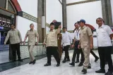 Kunjungan Kerja Presiden Prabowo di Semarang dan Batang, Resmikan Renovasi Stasiun Tawang hingga Akad Massal KPR
