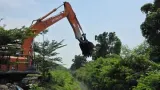 PT KIM Normalisasi Parit di Dusun 15 Pematang Johar Pascakebakaran