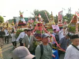 Kirab Pawai Budaya Ancak Agung Jember 2026 Berakhir Ricuh, Warga Jarah Gunungan Sebelum Doa Selesai
