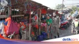 Penertiban Lapak PKL dan Bangunan Liar di Citeureup Bogor