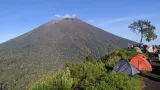 Kebakaran di Taman Nasional Gunung Rinjani Sembalun Berhasil Dikendalikan