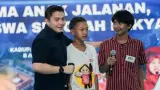 Seskab Teddy Hadiri Persiapan MPLS, Disambut Puisi Harapan Siswa Sekolah Rakyat