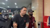 Buronan Narkoba Bayu Wicaksono Tiba di Bareskrim Usai Ditangkap di Myanmar