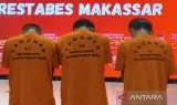 Polrestabes Makassar Tahan Tiga Tersangka Kasus Bawa Paksa Balita untuk Jaminan Utang Arisan Daring