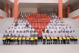 Siswa Sekolah Rakyat Sulsel Sambut Kunjungan Mensos Gus Ipul dengan Aksi Paper Mob