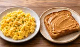 Telur Orak-Arik vs Roti Panggang Selai Kacang, Mana yang Lebih Baik untuk Gula Darah?