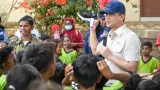 Mentrans Tinjau Sekolah Terdampak Gempa di Manggarai Barat, Salurkan Bantuan Rp200 Juta