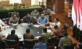 Prabowo Rapat Bareng Menhan dan Mendikti, Bahas Syarat Suku Dayak Jadi TNI hingga Karhutla