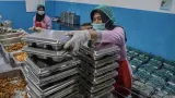 BGN Pasang Label Batas Konsumsi 4 Jam pada Ompreng Makan Bergizi Gratis
