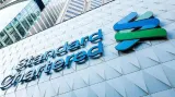 Standard Chartered Berencana PHK Lebih dari 7.000 Karyawan Akibat Efisiensi AI