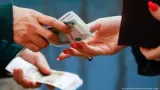 Likuiditas Rubel Mengetat, Bank-Bank di Rusia Hadapi Krisis Uang Tunai