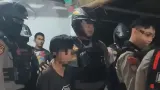 Detik-Detik Dua Remaja Diduga Kurir Sinte Dibekuk Tim Jaguar di Cilodong Depok